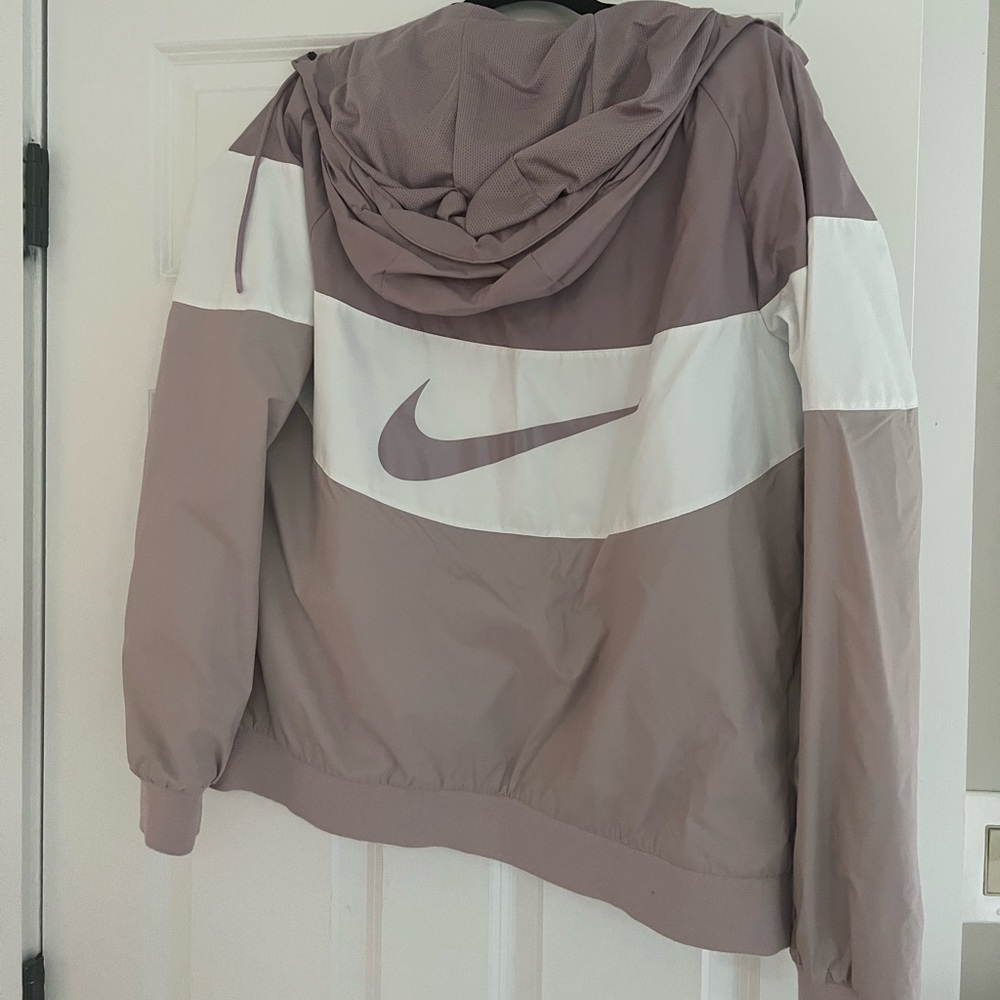 Nike wind breaker